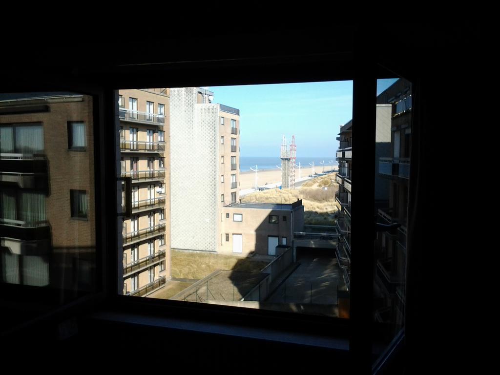 Zonnig Appartement Met Zeezicht Коксейде Екстериор снимка